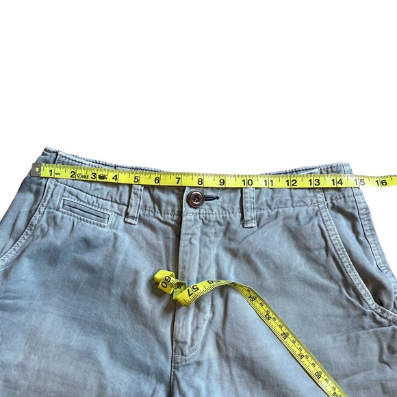 AMERICAN EAGLE OUTFITTERS Classic Mid Rise Tan Khaki Twill Shorts, size 28" - Picture 5 of 10